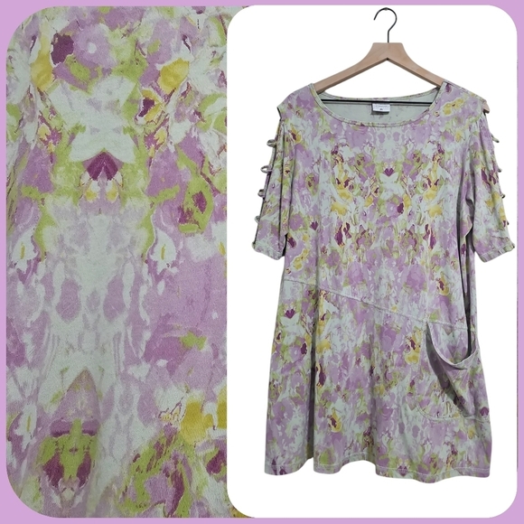 CMC BY COLOR ME COTTON ABSTRACT FLORAL TUNIC - Picture 1 of 8